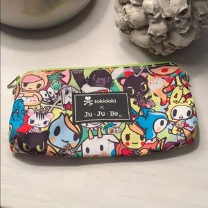 EUC tokidoki x JuJuBe medium be set piece